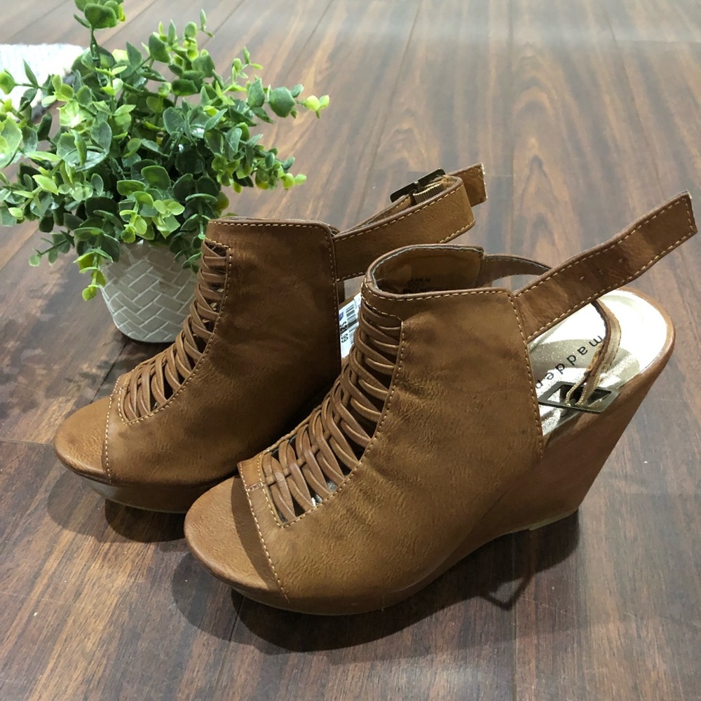 Steve Madden wedges, brand new! Wrong size for me